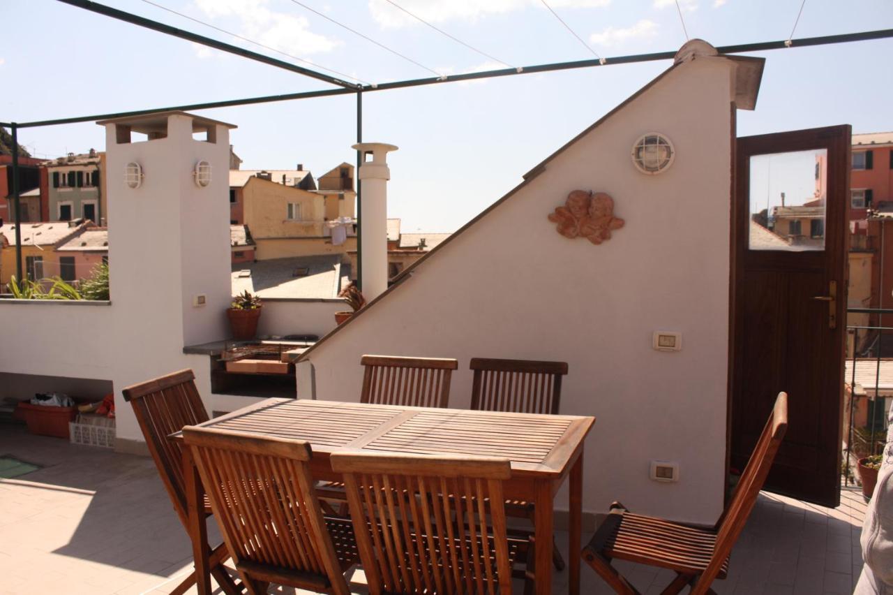 La Terrazza Apartment เวอนาซซา ภายนอก รูปภาพ
