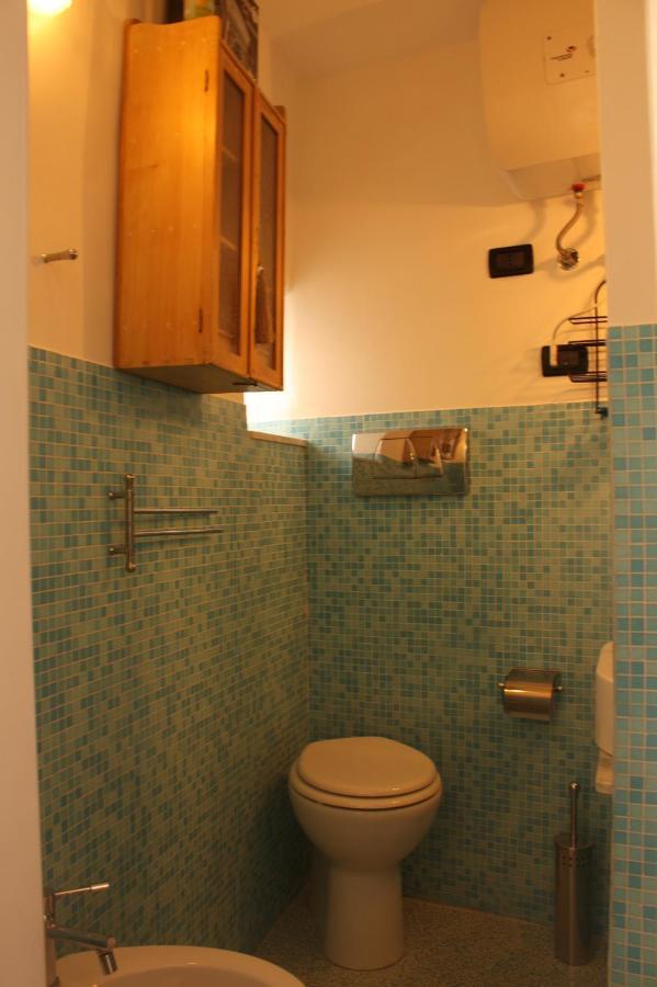 La Terrazza Apartment เวอนาซซา ภายนอก รูปภาพ